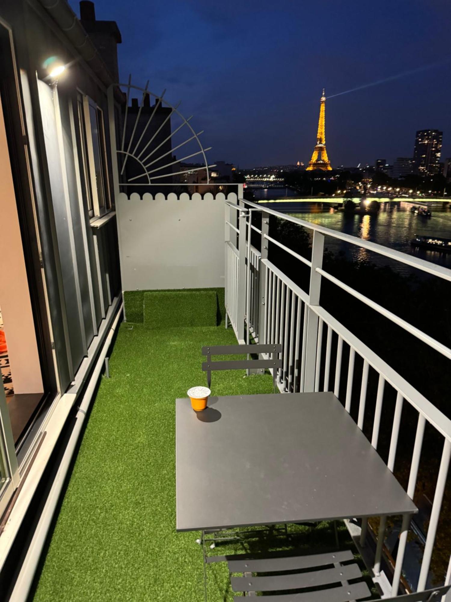 Appartement Vue Tour Eiffel Paris 16 Eme Exterior foto